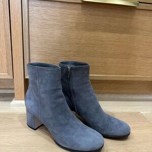 Gianvito Rossi Gray Suede Ankle Boots